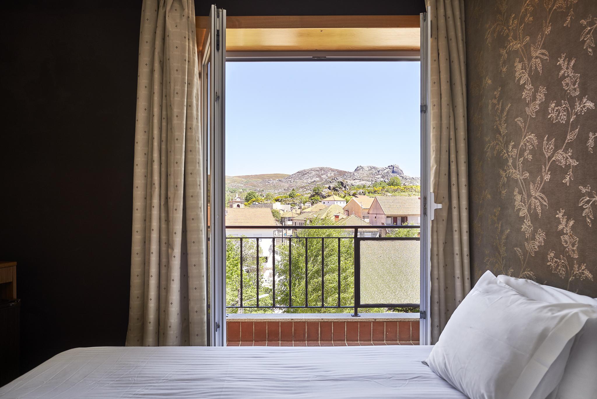 Hotel Castrum Villae By Walk Hotels Castro Laboreiro Exterior photo