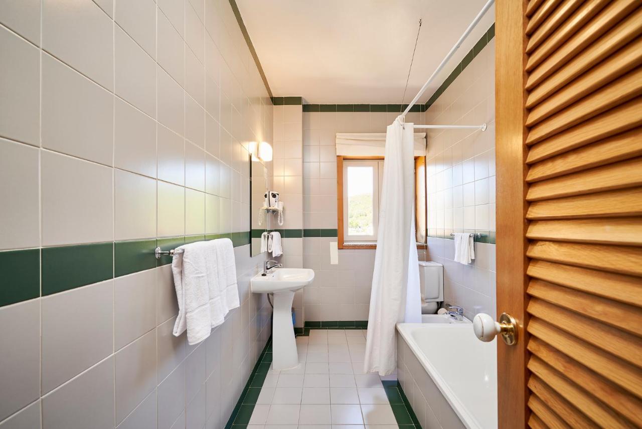Hotel Castrum Villae By Walk Hotels Castro Laboreiro Exterior photo